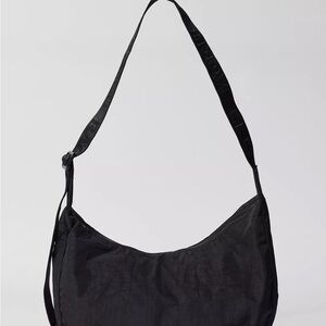 BAGGU Medium Nylon Crescent Bag
